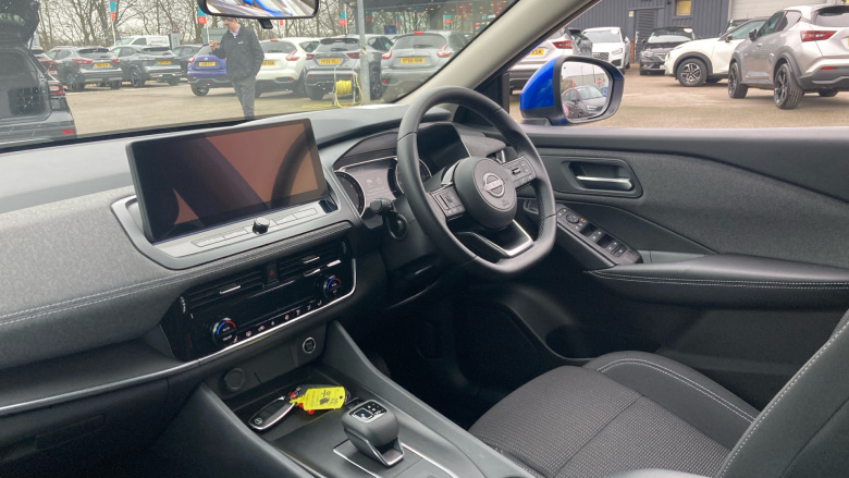 Nissan Qashqai 1.3 DiG-T MH 158 Acenta Premium 5dr Xtronic Petrol Hatchback